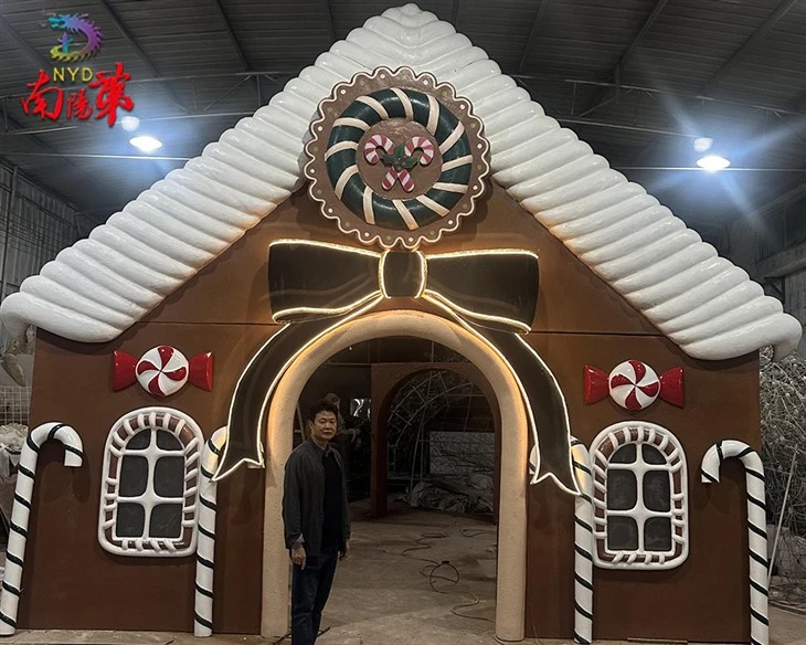 large christmas gingerbread house best