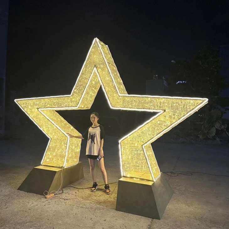 large christmas star