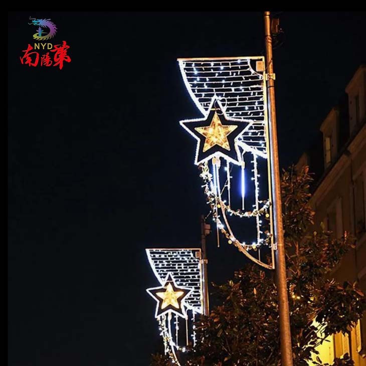 Christmas Street Lantern Decoration